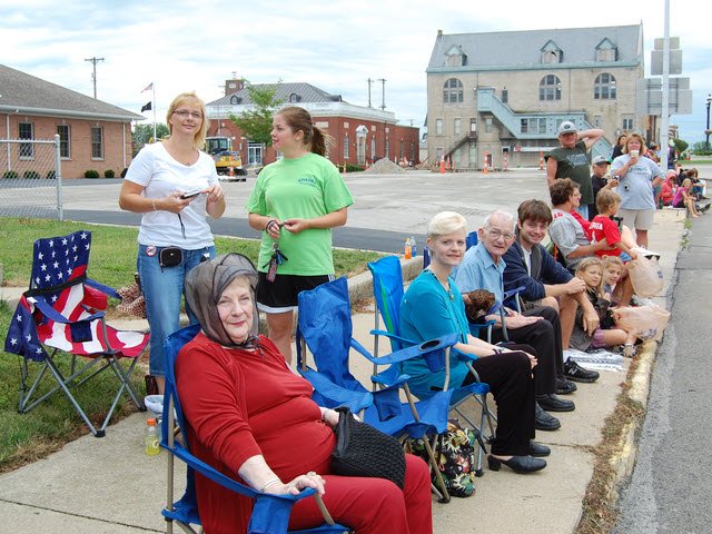 thefamilysreadyandwaiting.jpg